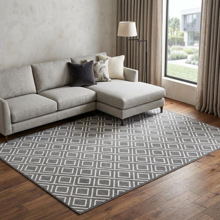 HomeRoots Geometric Area Rug