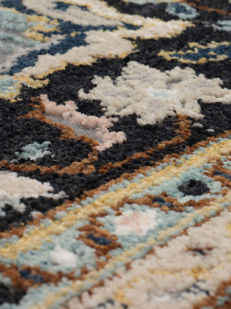 Zephyr Chronos Black 8'x10' Rug