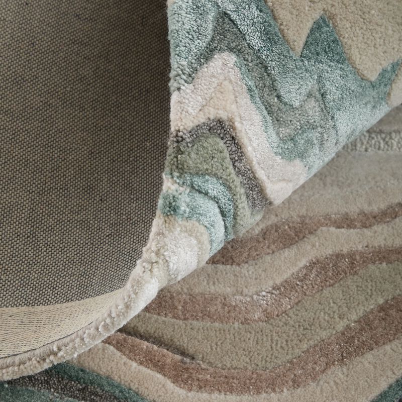 Maridian 8A70F Green 5' x 8' Rug image number 6