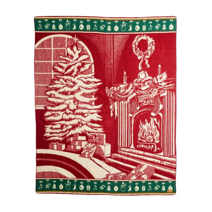 HomeRoots Queen Green And Red Mod Acrylic Woven Blanket