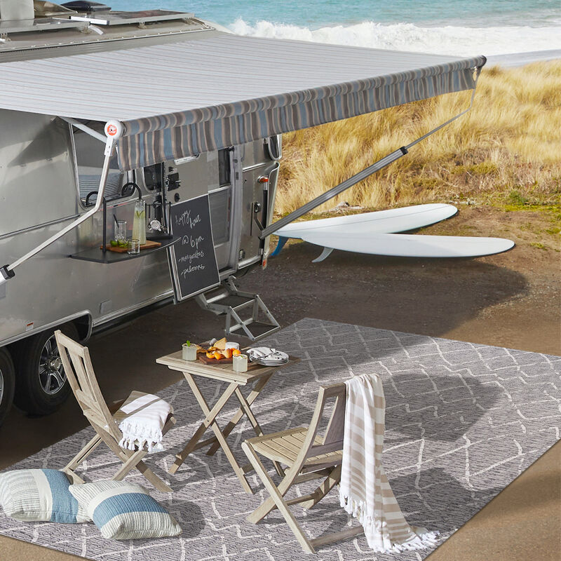 Madaba Moroccan Trellis Indoor/Outdoor Area Rug