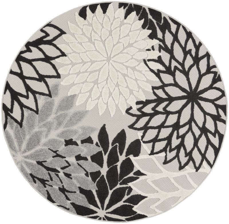 HomeRoots 4' Black And White Round Floral Indoor Outdoor Area Rug image number 0