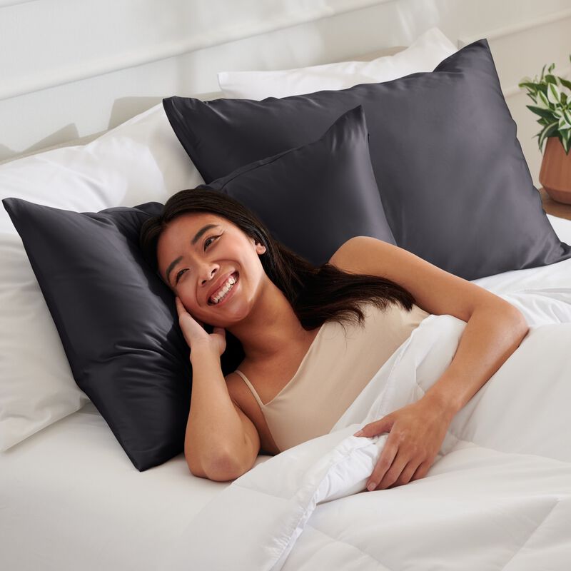 Satin Pillowcase Set for Hair and Skin image number 2