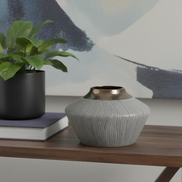 HomeRoots 7" Bronze And Gray Ceramic Round Table Vase