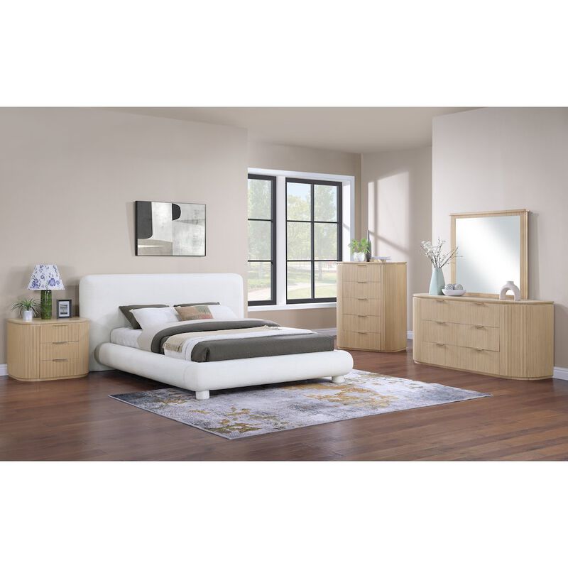 Meridian Furniture Astrid Solid Wood And Oak Veneer Chest