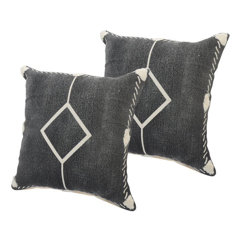 HomeRoots Set of Two 20" Black And Off White Diamond Cotton Throw Pillows image number 0