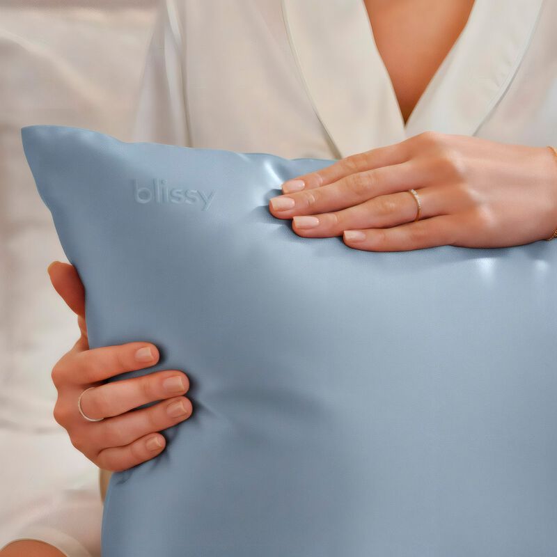 Blissy 100% Mulberry Silk Pillowcase image number 2