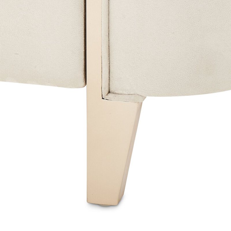 Michael Amini Malibu Crest Eastern King Curved Panel Bed - Chardonnay