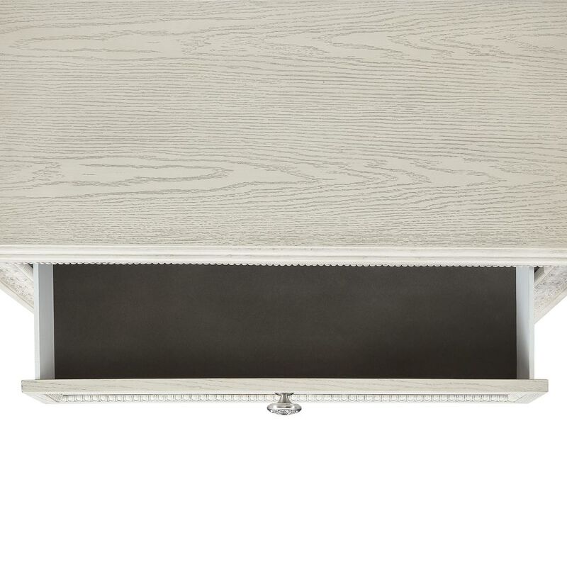 Romilly White Chest image number 6