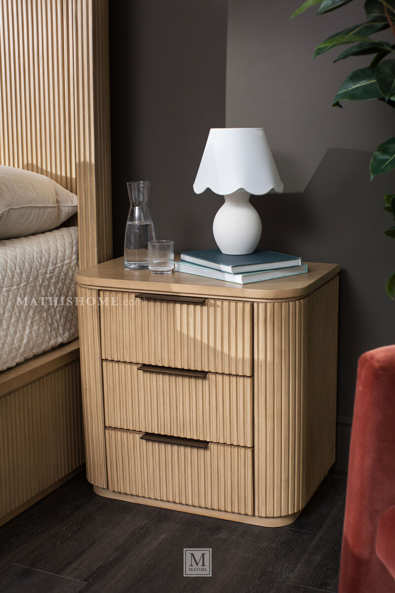 Henry 4-Piece King Bedroom Suite