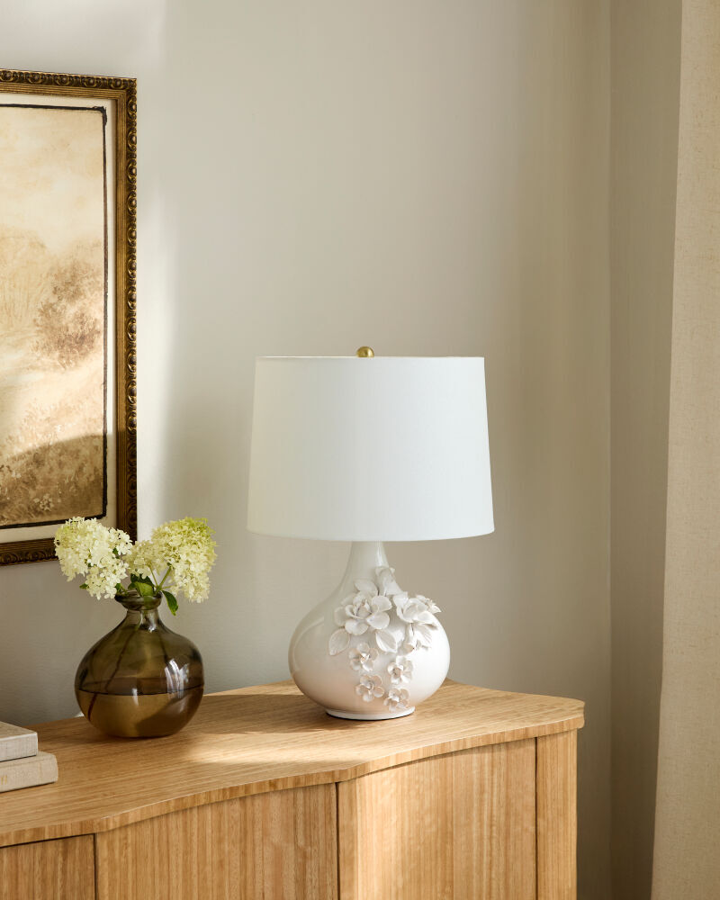 Elarin Accent Table Lamp image number 0