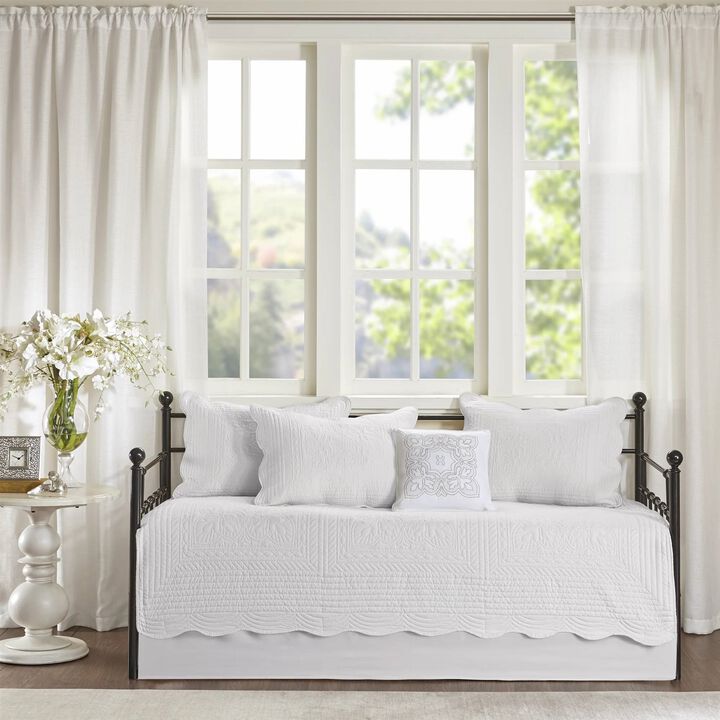 Scalloped Edge 6-Piece Farmhouse Daybed Cover Set – Quilted Seafoam Bedding