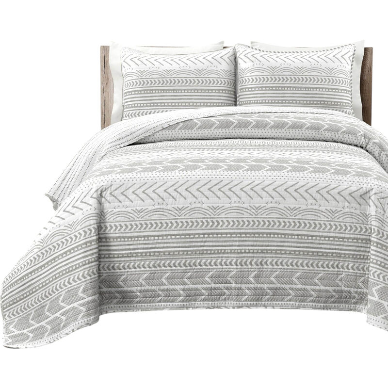 Scandinavian Chevron Stripe Reversible Cotton Quilt Set for Modern Bedroom