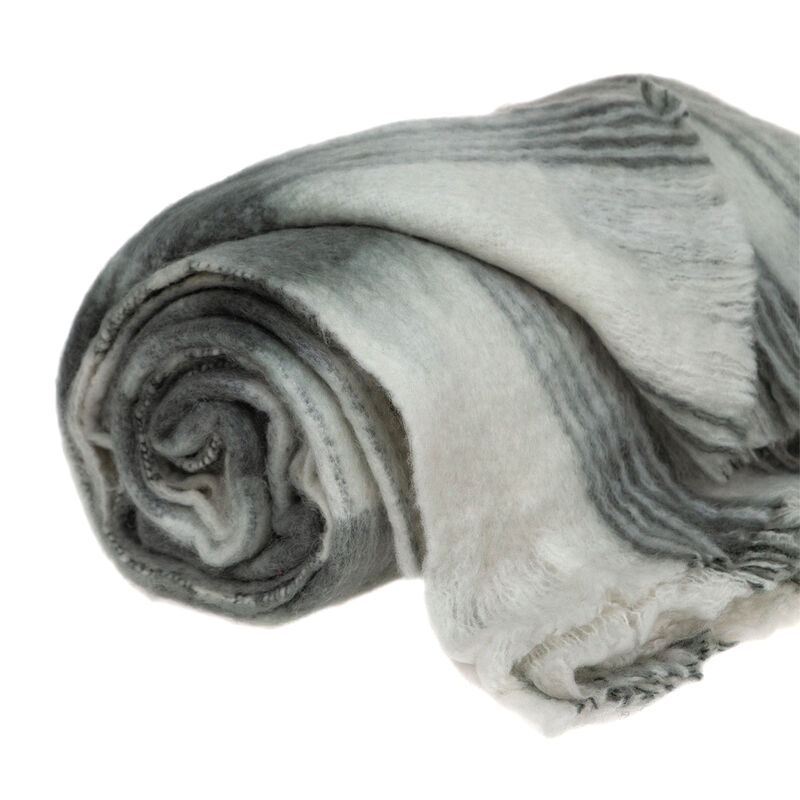 HomeRoots Transitional Gray and White Woven Handloom Throw image number 2