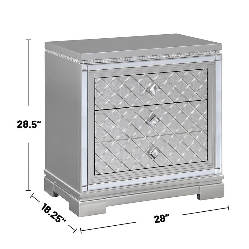 Simple Relax 5 Piece Queen Size Bedroom Set in Silver image number 2