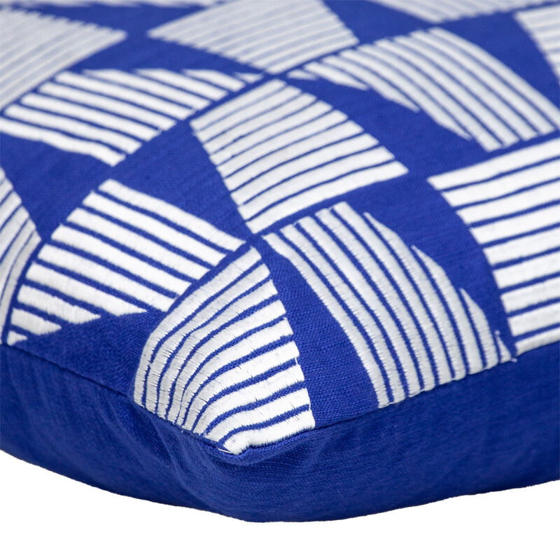 HomeRoots 18" Blue and White Geometric Cotton Throw Pillow With Embroidery image number 3
