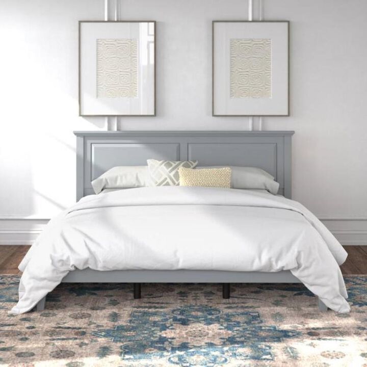 Hivvago King Traditional Solid Oak Wooden Platform Bed Frame with Headboard in Grey