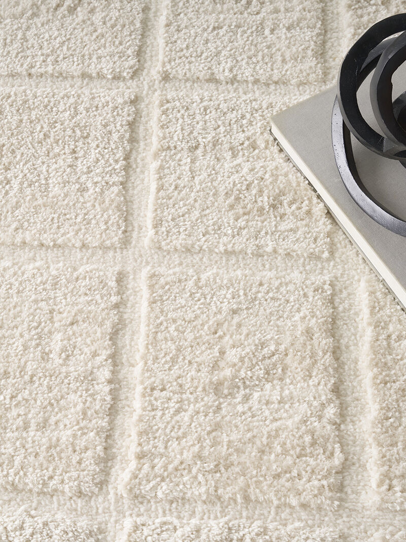 West End Ave WTE01 Ivory 3'11" x 5'11" Rug