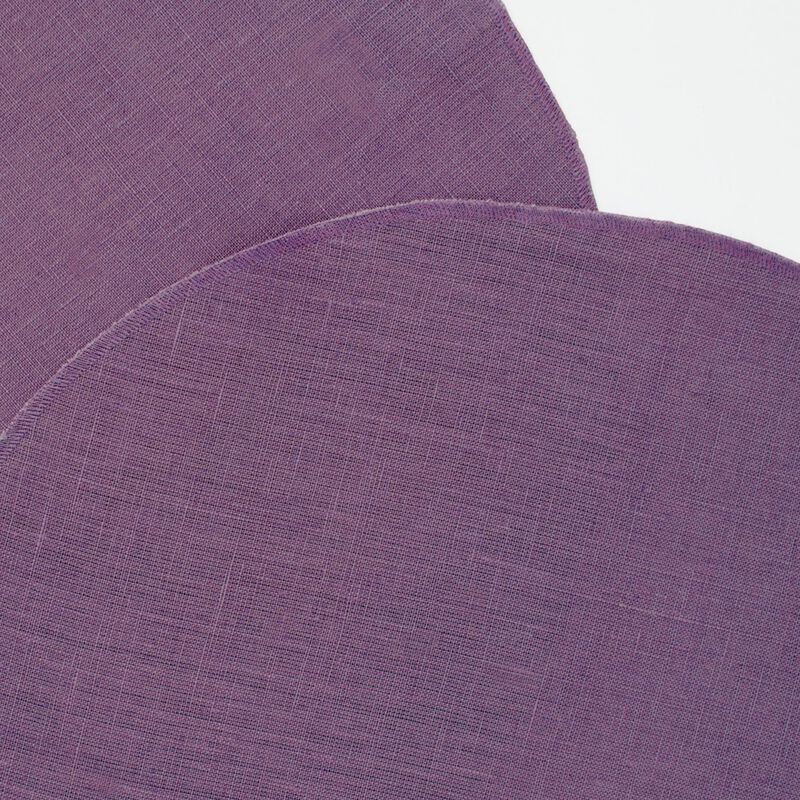 Solino Home Vesta 100% Linen Round Placemats &ndash; Set of 4, 15 in Diameter, Machine Washable, Holiday and Everyday Dining