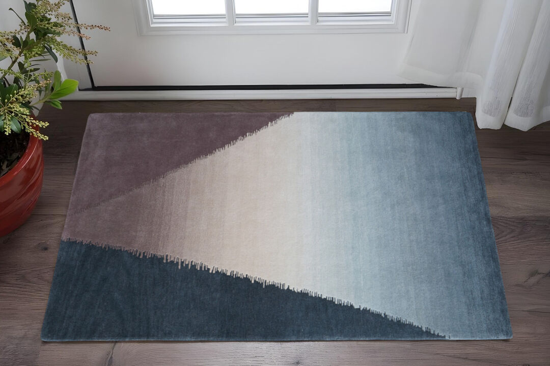 HomeRoots Geometric Hand Tufted Area Rug