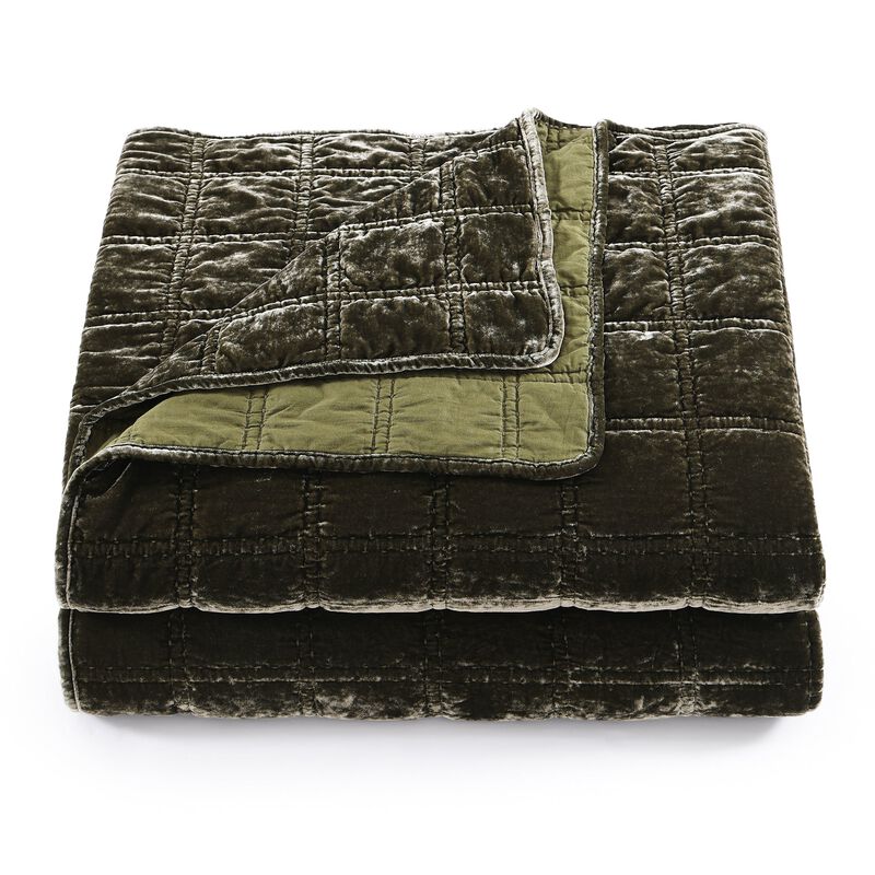 Stella Pintuck Green King Quilt Set image number 0