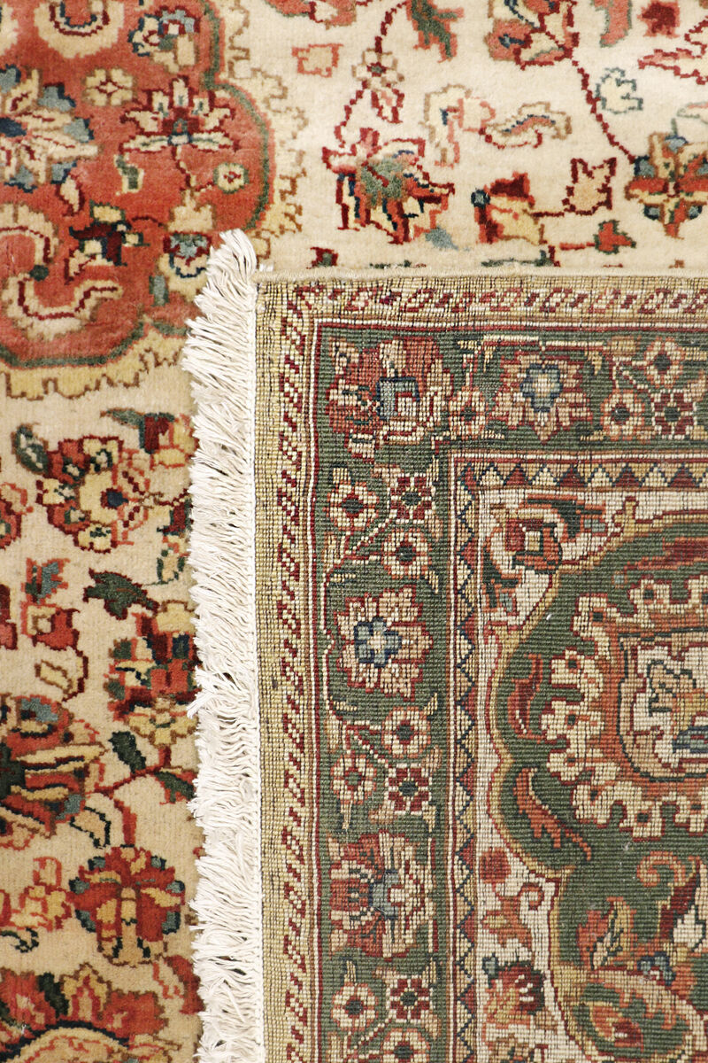 Pasargad Home Agra Hand-Knotted Lamb's Wool Area Rug image number 4