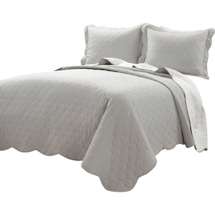 Scalloped Edge Reversible Thin Light Quilt Set for Cozy Bedding and Bedroom Decor