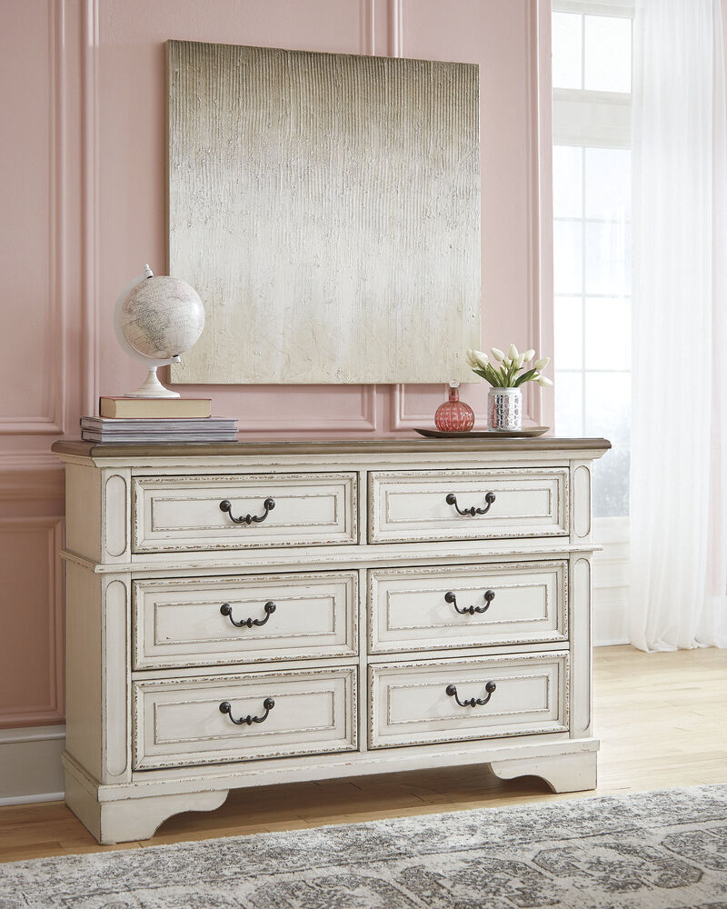 Realyn Dresser image number 2