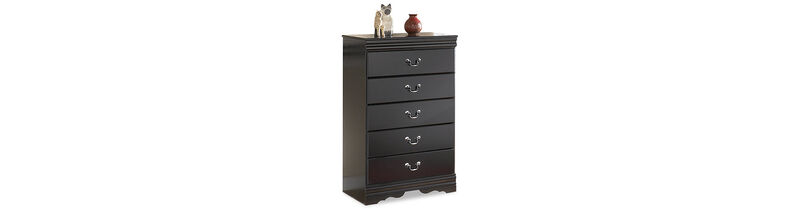 Huey Vineyard Chest of Drawers image number 1