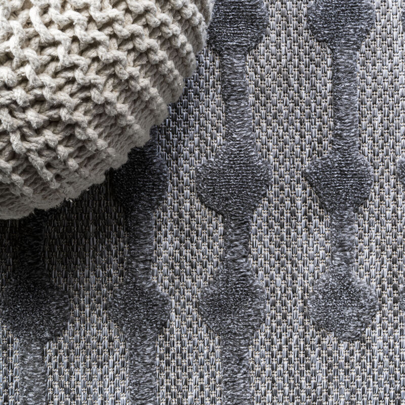 Peralta Moroccan Diamond Round Indoor/Outdoor Area Rug