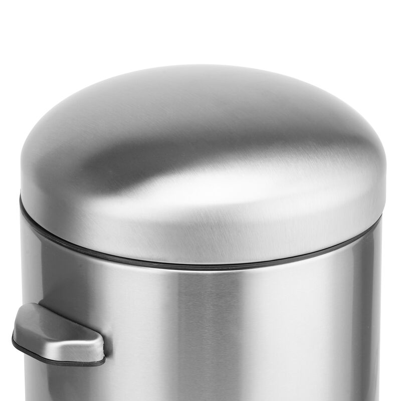 1.32 Gallon Retro Stainless Steel Trash Can.