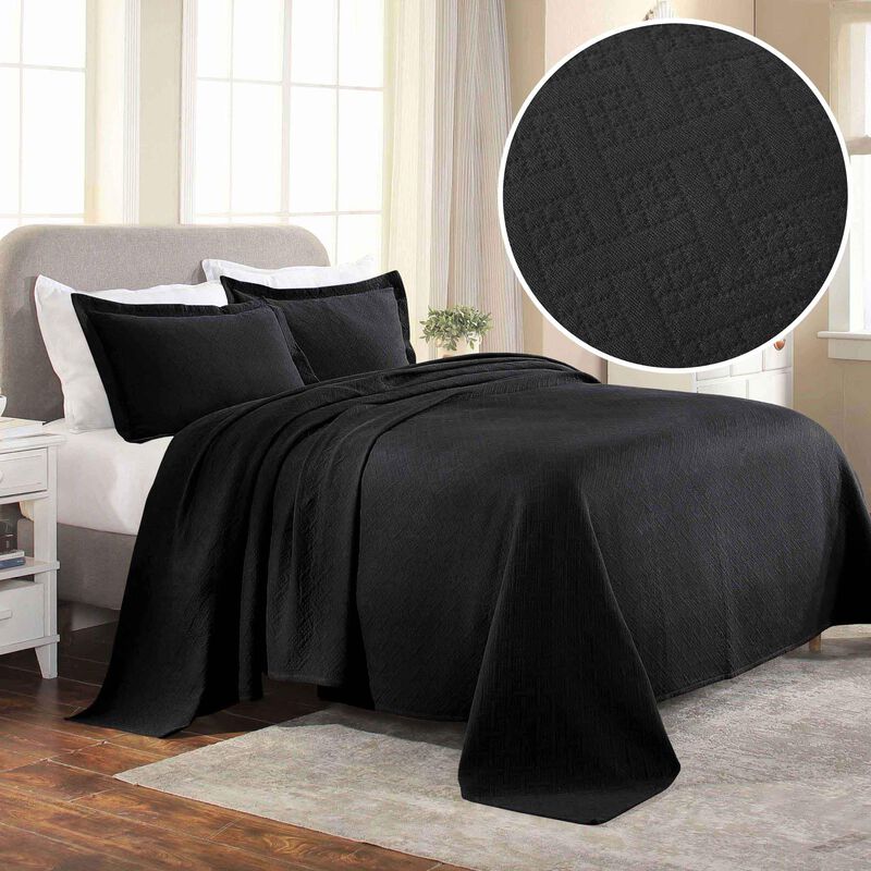 Lightweight Cotton Matelasse Bedspread Set with Matching Shams image number 2