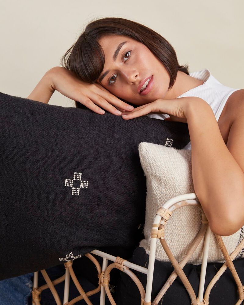 Marguerite Pillow Cover 20" x 20"