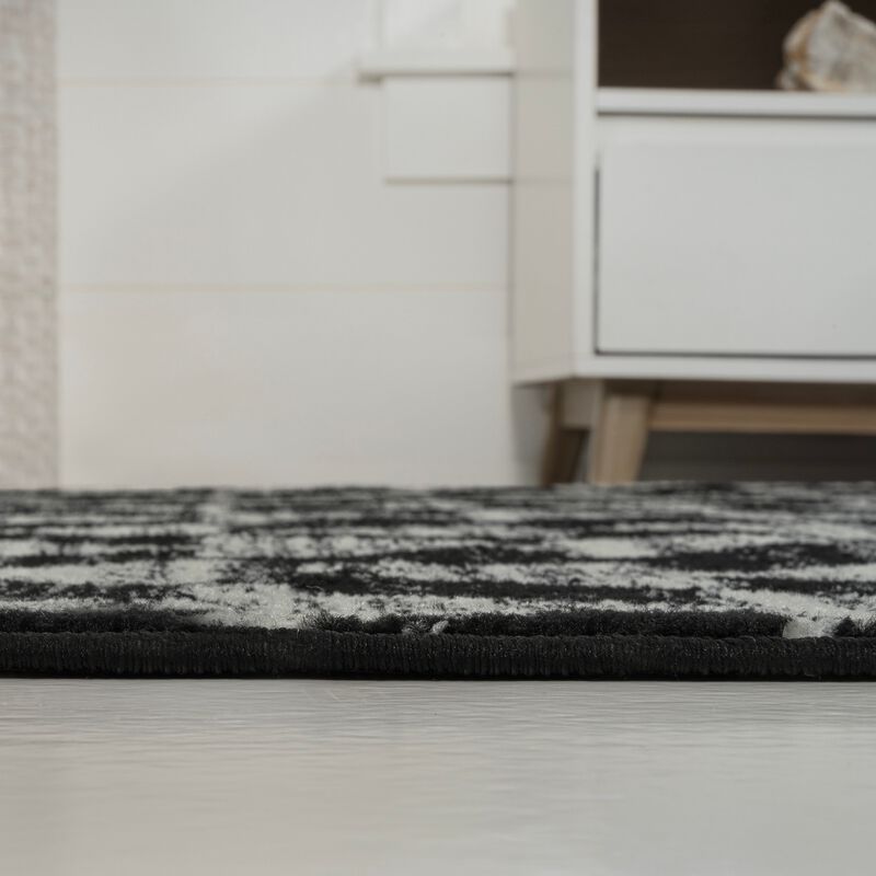 Aisha Moroccan Triangle Geometric