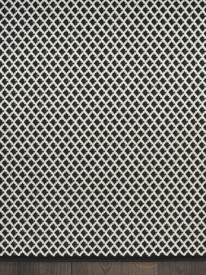Courtyard COU01 Black/White 8' x 10' Rug