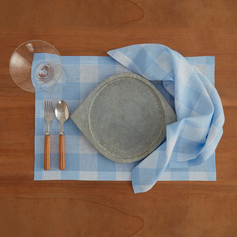 Solino Home Buffalo Check 100% Linen Placemats &ndash; Set of 4, 14 x 19 in, Machine Washable, Holiday and Everyday Dining