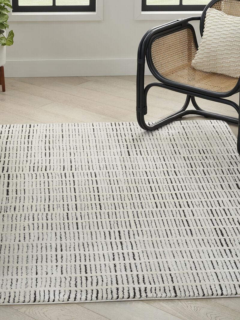 Modern Comfort MNC03 Ivory/Black 3'11" x 5'11" Rug