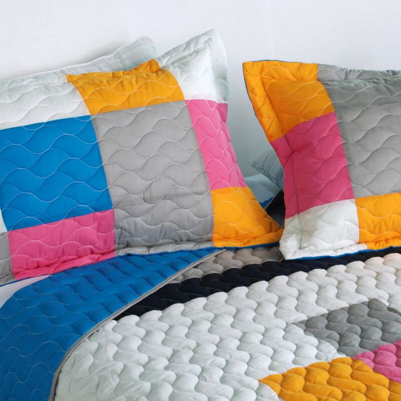 3 Piece Vermicelli Quilted Patchwork Quilt Set Pure Heaven Collection image number 4