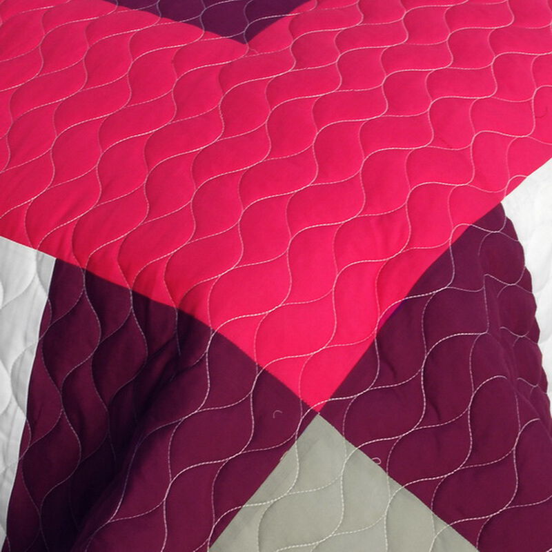 Girls Daydream Queen Size 3 Piece Patchwork Quilt Set with Vermicelli Quilting-Pink image number 4