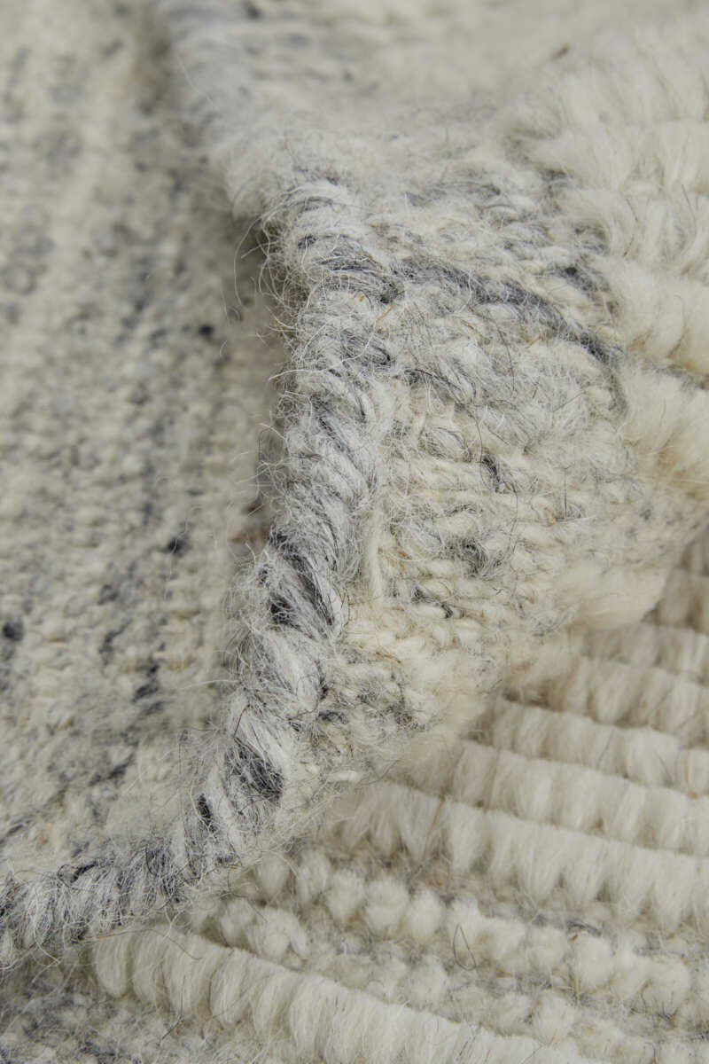 Bluff T6041 Collection by Thom Filicia image number 8