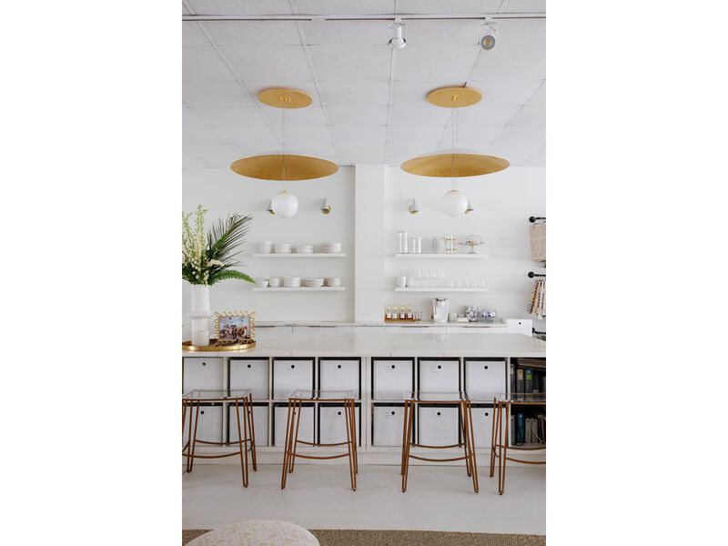 Brim Chandelier image number 2