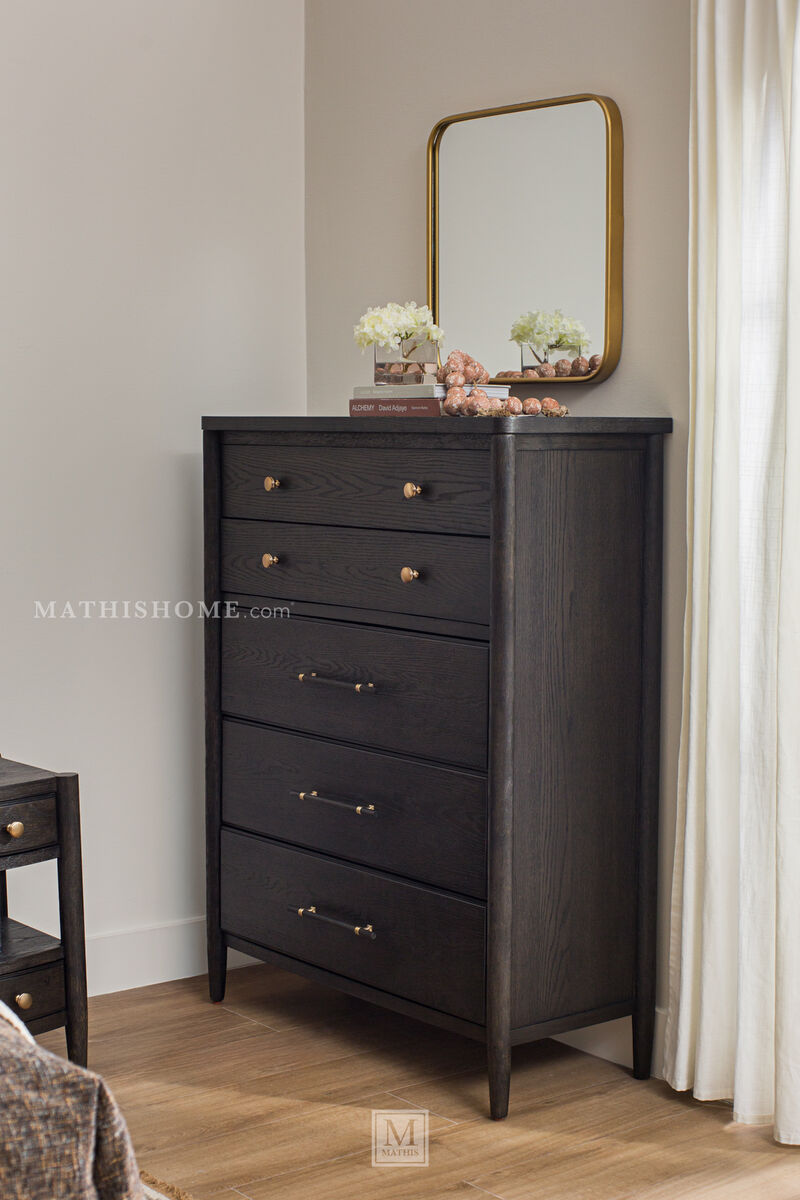 Rockport 5-Drawer Chest image number 2