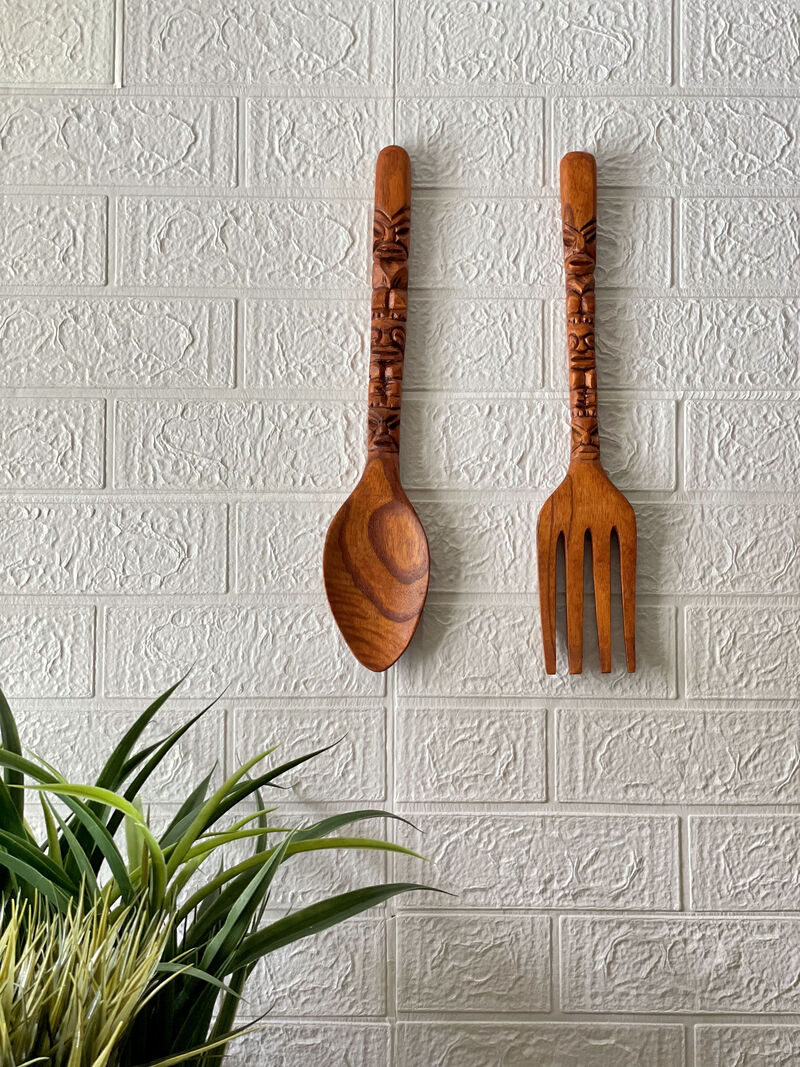 16 Inch Carved Tiki Spoon & Fork Wooden Wall Decor Art Utensil Decoration Set image number 5