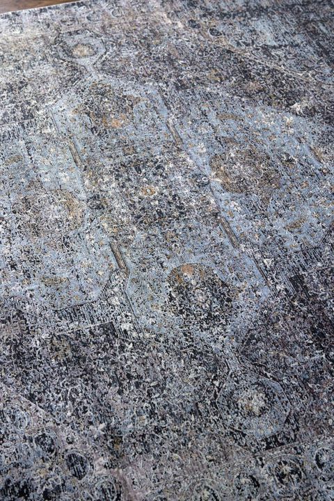 Sarrant 3963F Gray/Silver/Ivory 2'8" x 10' Rug