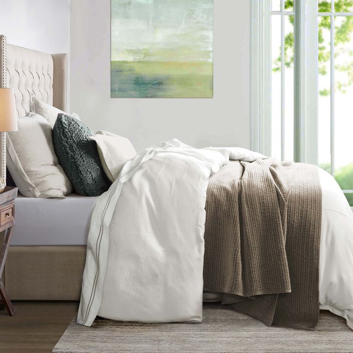 Hera White Queen Comforter Set