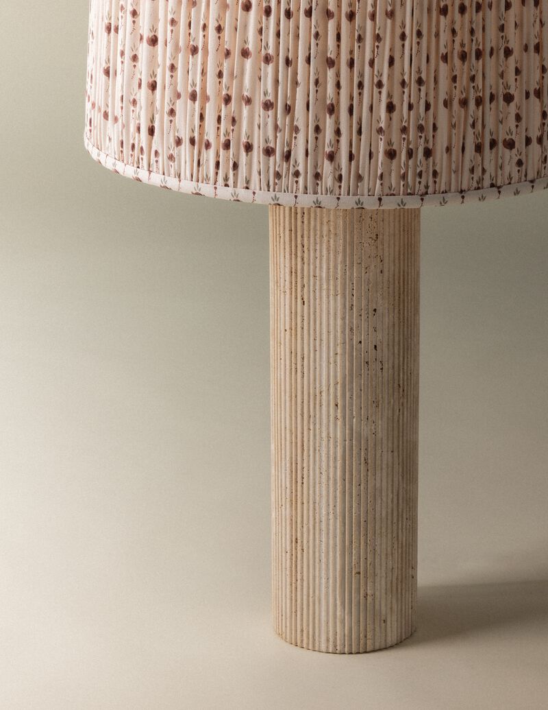 Highland Mills Table Lamp image number 2