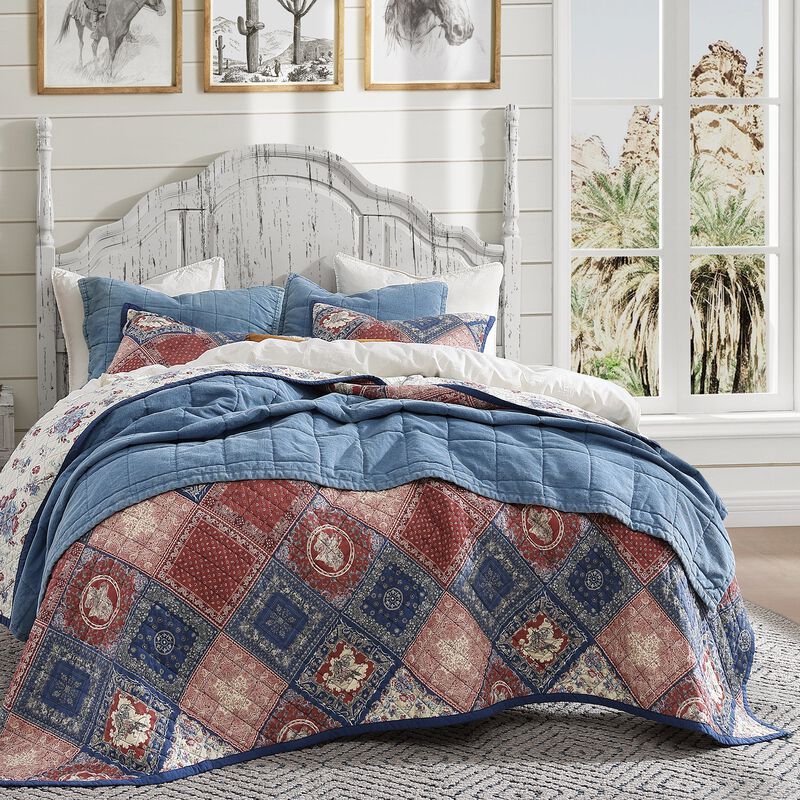 Patchwork Bandana Reversible Quilt Set image number 2