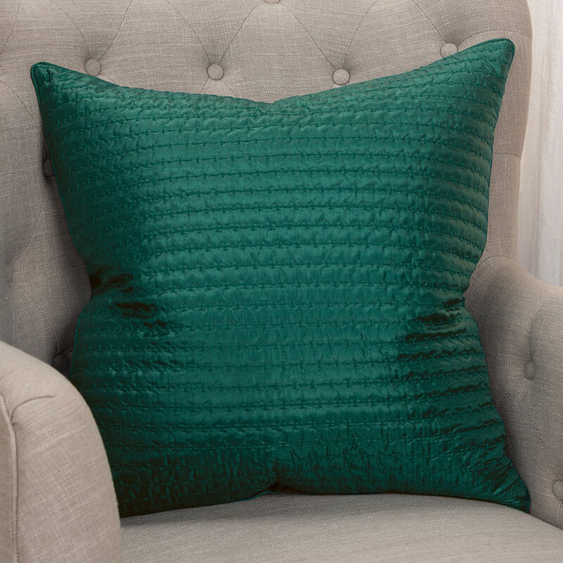 Contemporary Smooth Weaved Throw Pillow &ndash; Decorative Accent Cushion for Sofa or Bedroom
