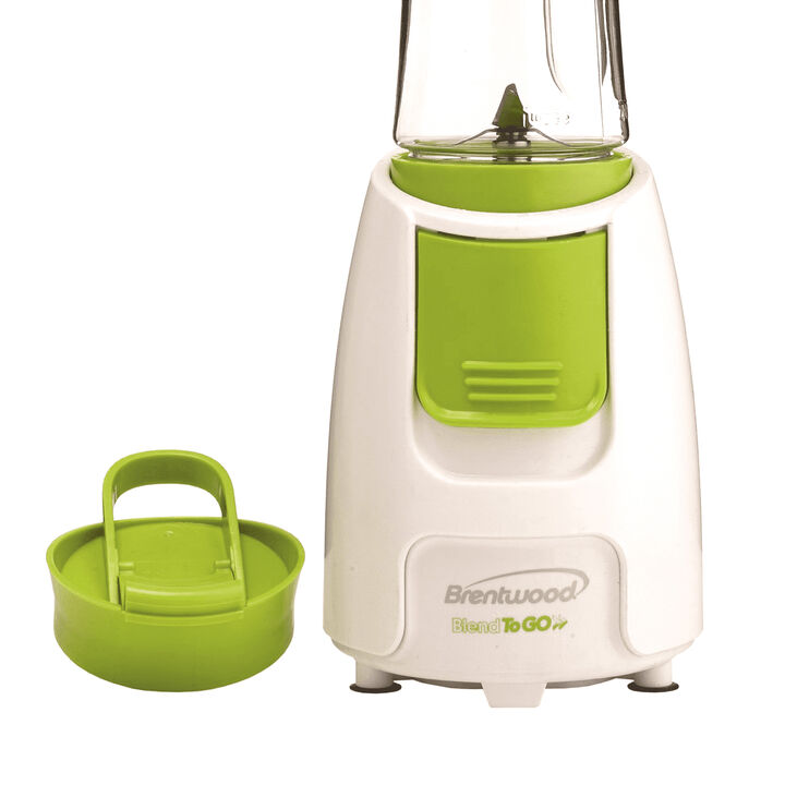 Brentwood Blend-To-Go Personal Blender in White and Green