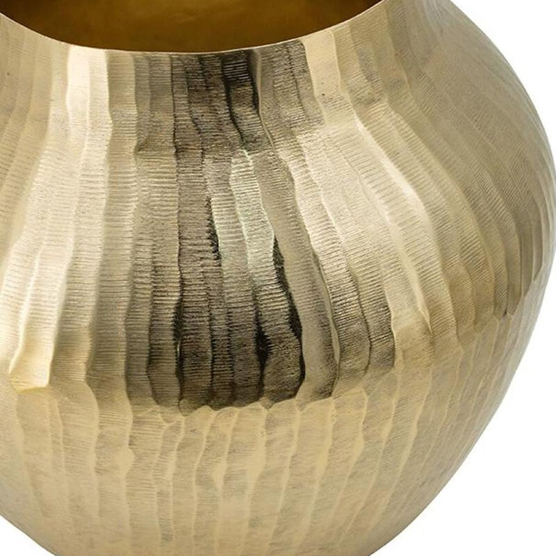 HomeRoots 9" Gold Hammered Aluminum Round Table Vase image number 3